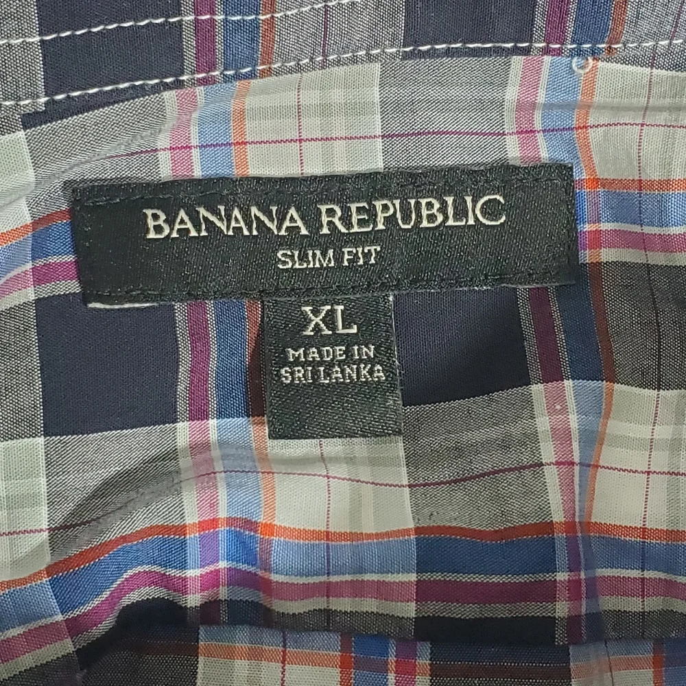Banana‎ Republic Men's Checkered Slim Fit Shirt. Size: XL.